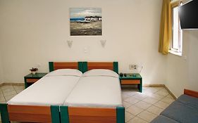 Aparthotel Papadakis À 2*